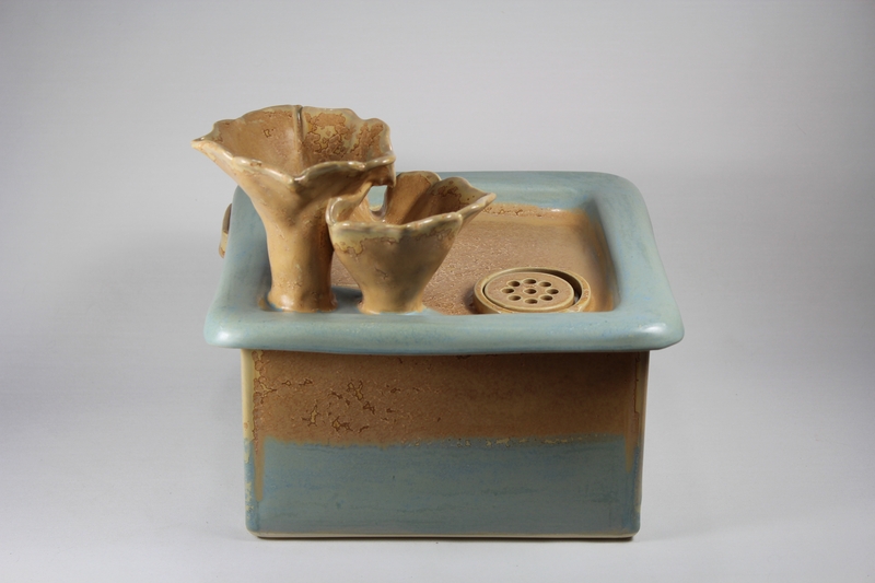 Square pet fountain with flower cascade spout and internal battery