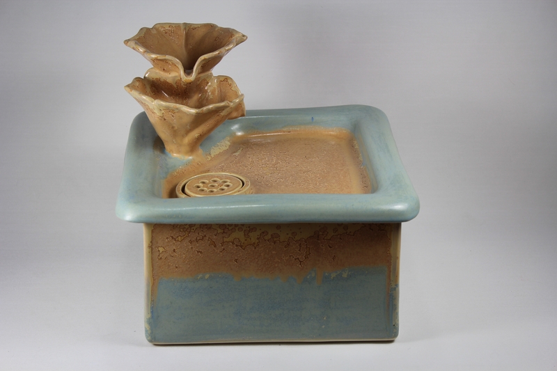 Square pet fountain with flower cascade spout and internal battery