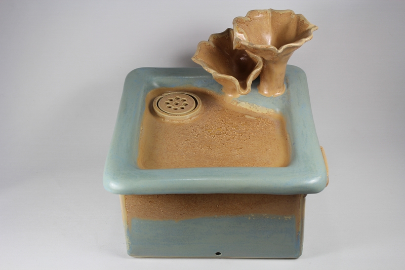 Square pet fountain with flower cascade spout and internal battery