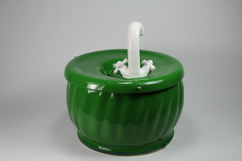 Pet fountain 14-052