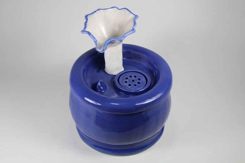 Pet fountain 14-s01