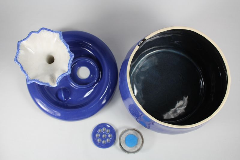 Pet fountain 14-s01
