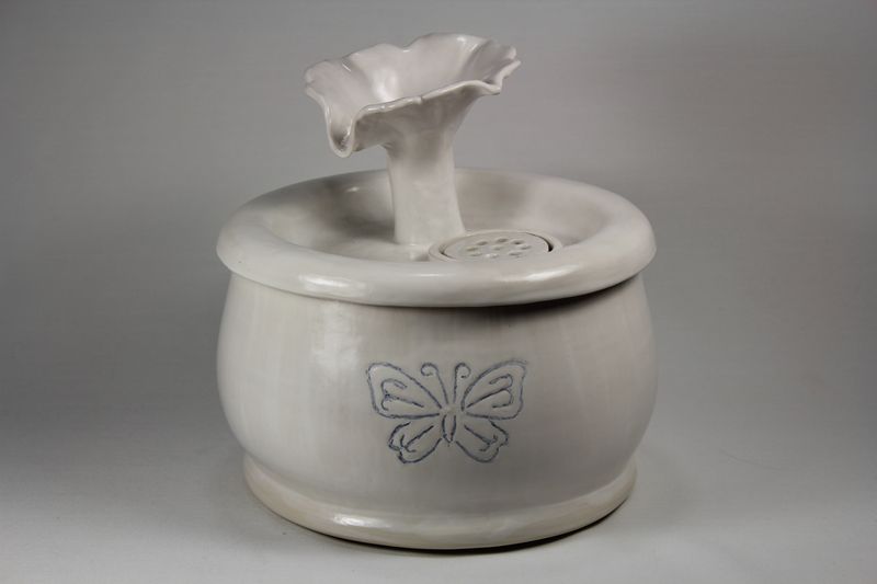 Pet fountain 14-s02
