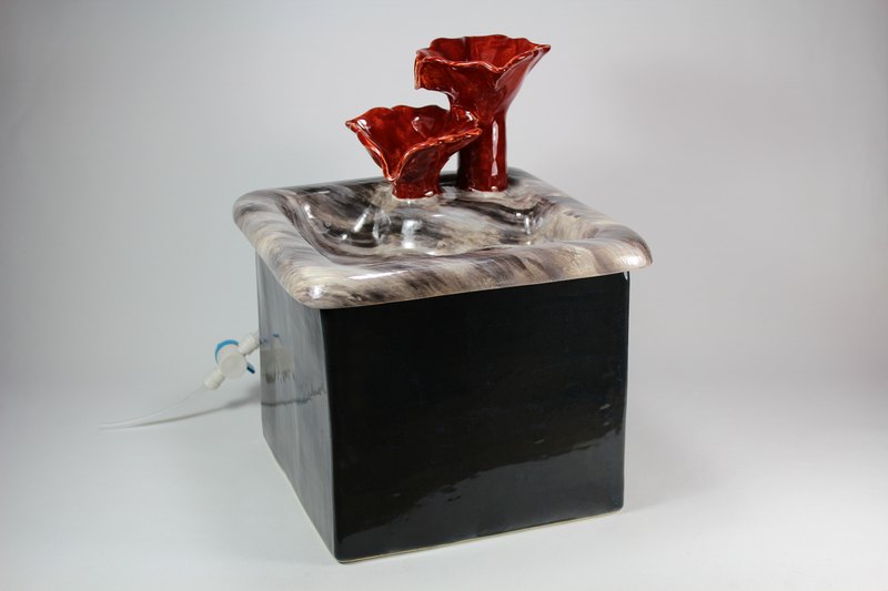 Square pet fountain with flower cascade spout and auto refill system