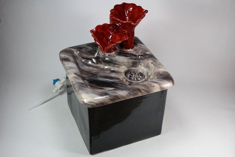 Square pet fountain with flower cascade spout and auto refill system
