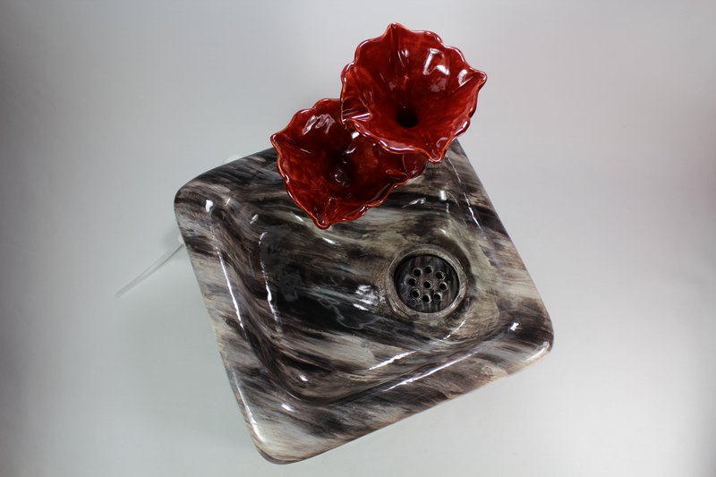Square pet fountain with flower cascade spout and auto refill system