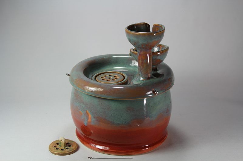 Pet drinking fountain 16-015