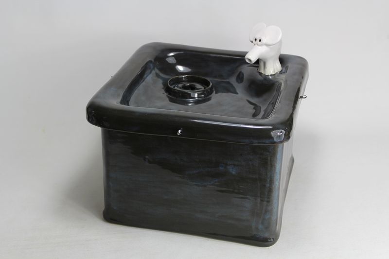 square pet drinking fountain PF18027B with a open bubbler spout