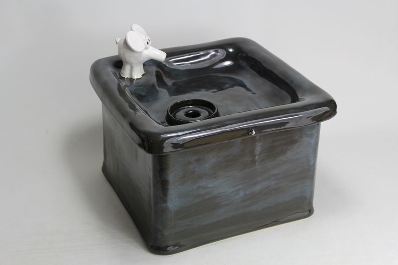 square pet drinking fountain PF18027B with a open bubbler spout